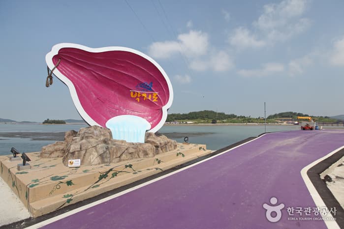 전남_신안_반월도·박지도_박지도 조형물1
