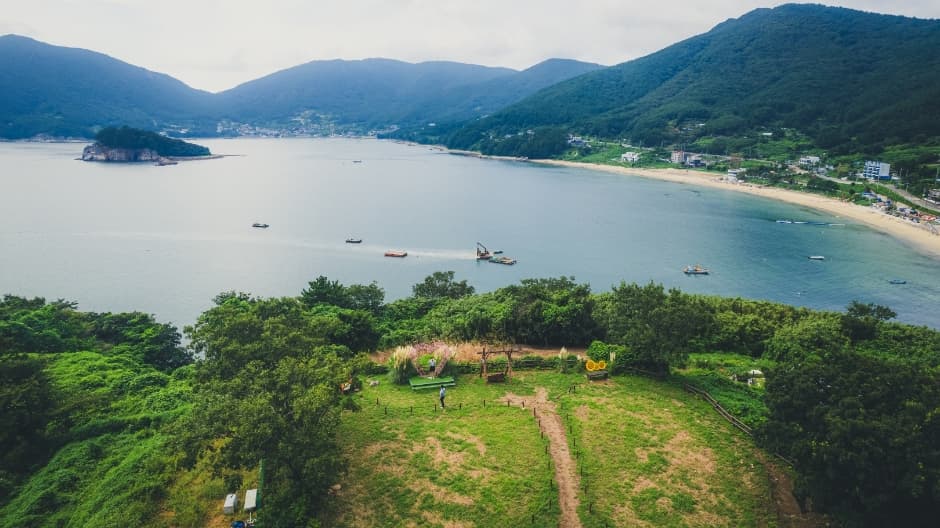 Gujora Fortress Sound of the Breeze Path (샛바람소리길)
