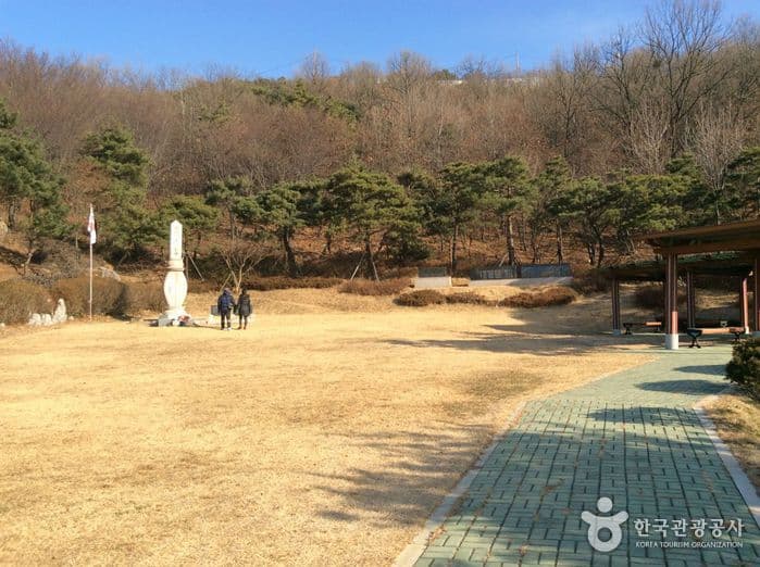 서울_강서_호국충혼위령비04