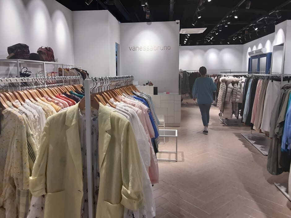 LF 바네사브루노 롯데동부산_2