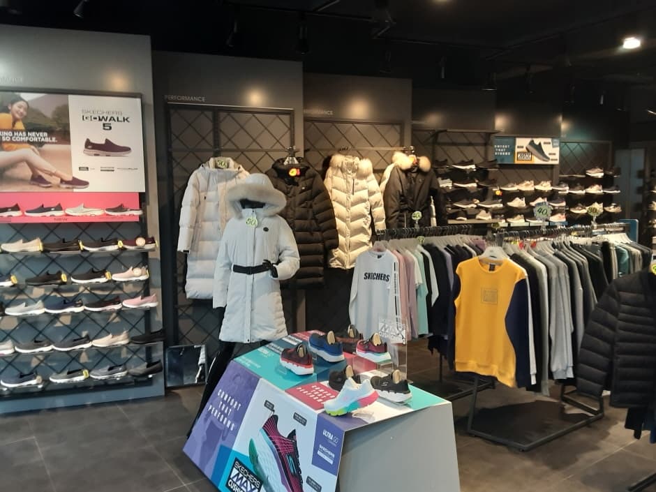 스케쳐스 제주연동_3