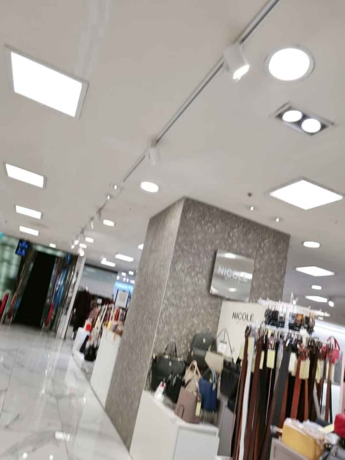 Nicole Miller - Newcore Pyeongchon Branch [Tax Refund Shop] (니꼴밀러 뉴코아 평촌)