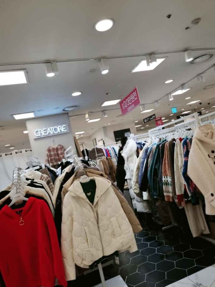 Creatore - Newcore Pyeongchon Branch [Tax Refund Shop] (끄레아또레 뉴코아 평촌)