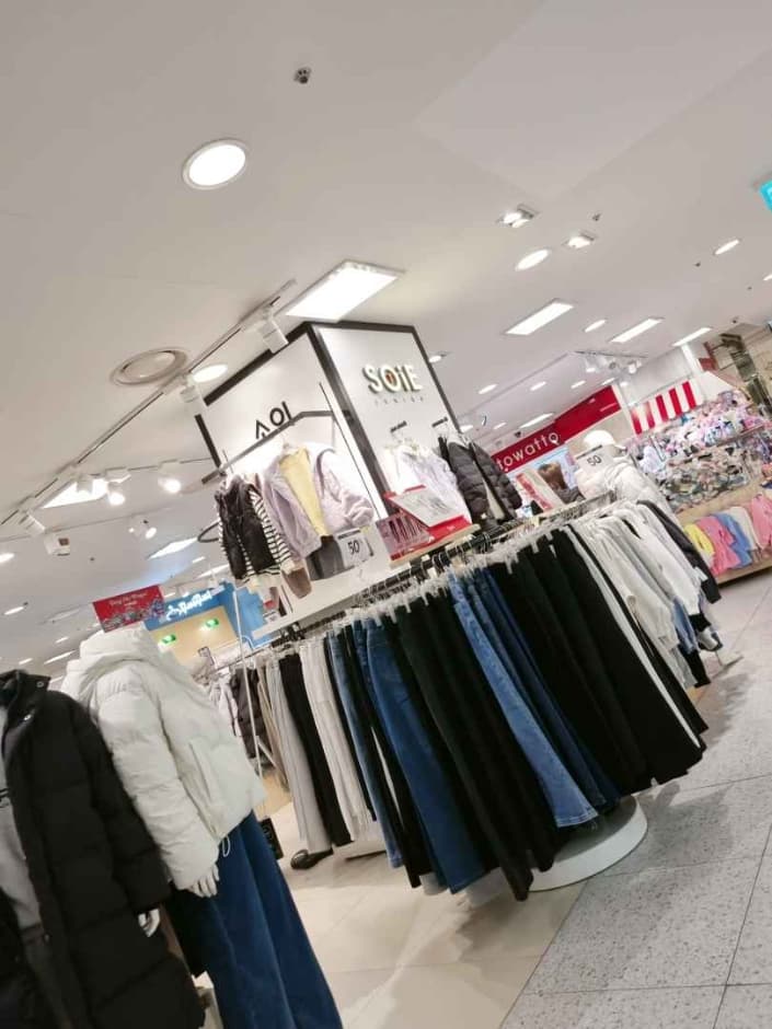 SOiE - Newcore Pyeongchon Branch [Tax Refund Shop] (소이 뉴코아 평촌)