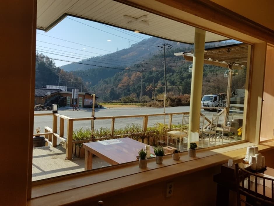 경기도_가평군_부손항아리막국수_실내