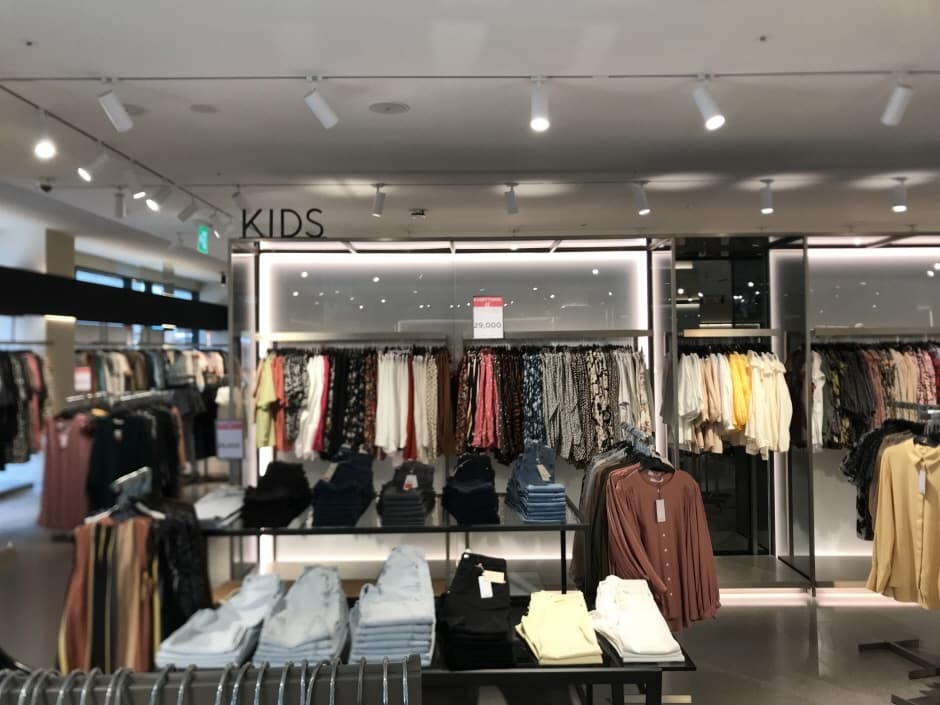 Mango - Onemount Branch [Tax Refund Shop] (망고 원마운트몰)