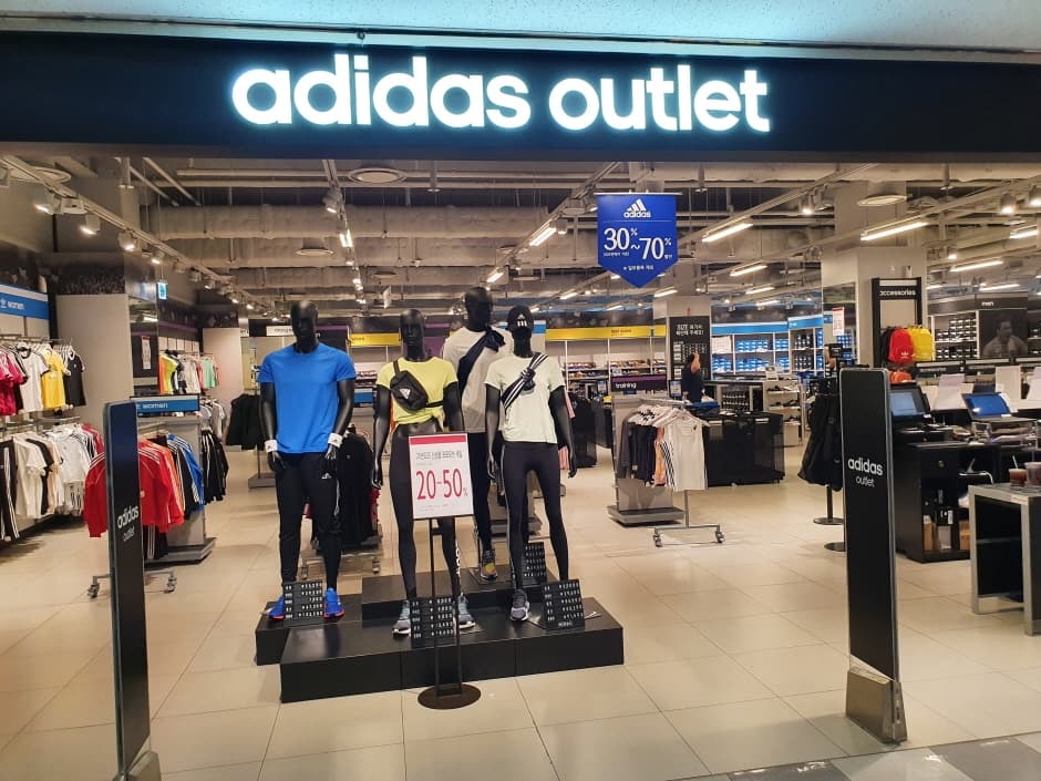 Adidas - Lotte Gwangmyeong Branch [Tax Refund Shop] (아디다스 롯데 광명점)
