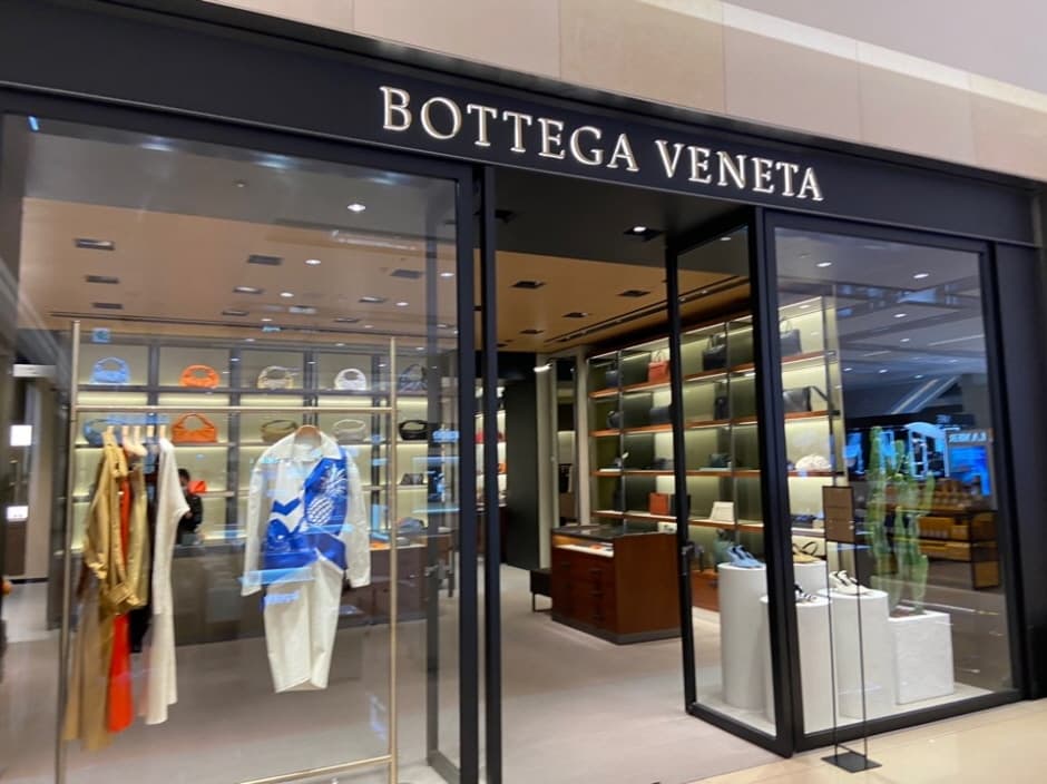 Bottega Veneta - Hyundai Daegu Branch [Tax Refund Shop] (보테가베네타 현대 대구점)