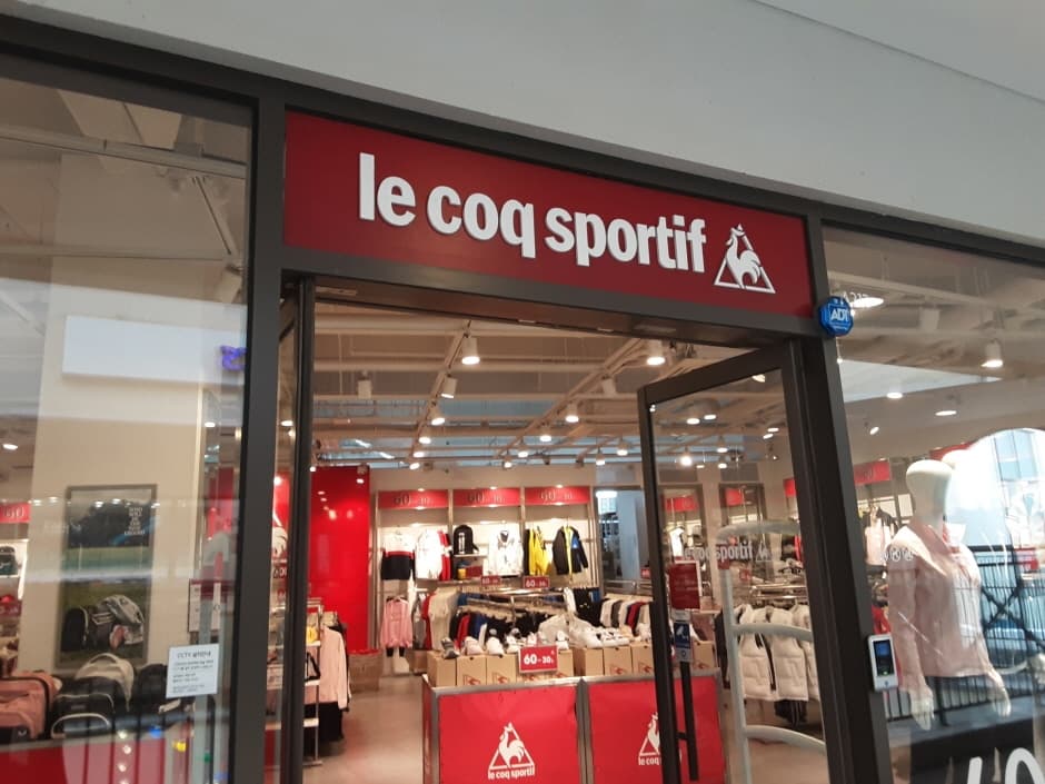 Le Coq Sportif - Lotte Dongbusan Branch [Tax Refund Shop] (르꼬끄 롯데동부산)