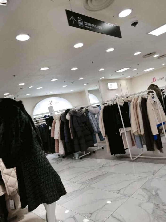 JJ Jigott - Newcore Pyeongchon Branch [Tax Refund Shop] (JJ지고트 뉴코아 평촌)