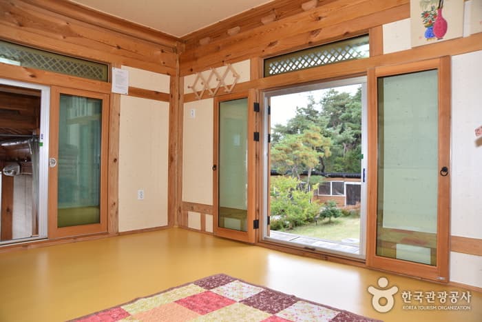 경북_경주_경주천년한옥펜션_연꽃(누마루포함)04