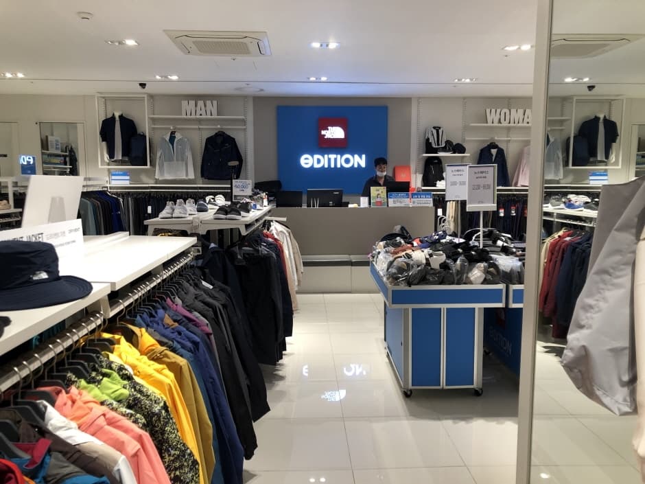 The North Face - Hyundai Garden5 Branch [Tax Refund Shop] (노스페이스 현대가든파이브)