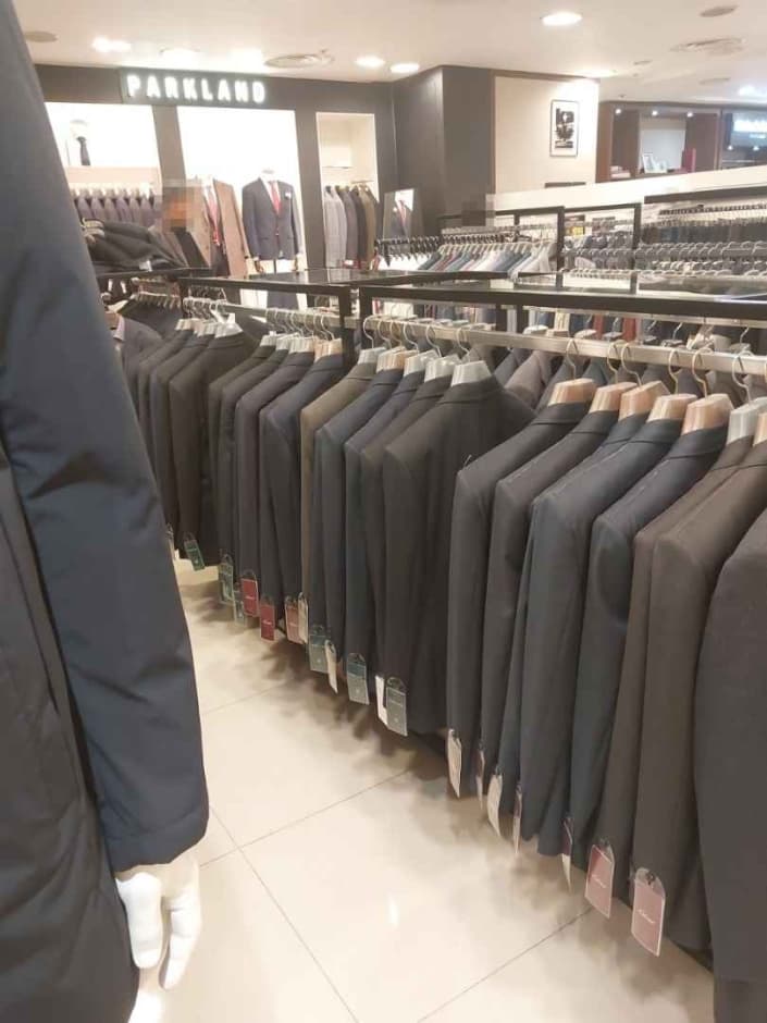 Parkland [Tax Refund Shop] (파크랜드)