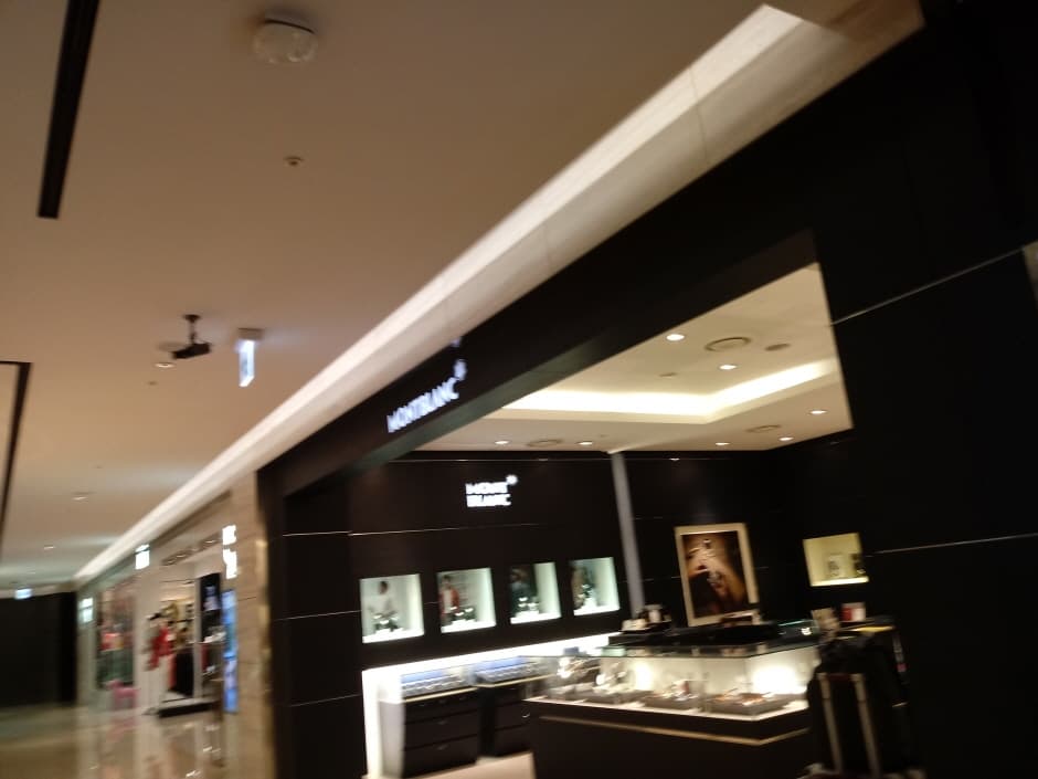 Montblanc - Hyundai Daegu Branch [Tax Refund Shop] (몽블랑 현대 대구점)