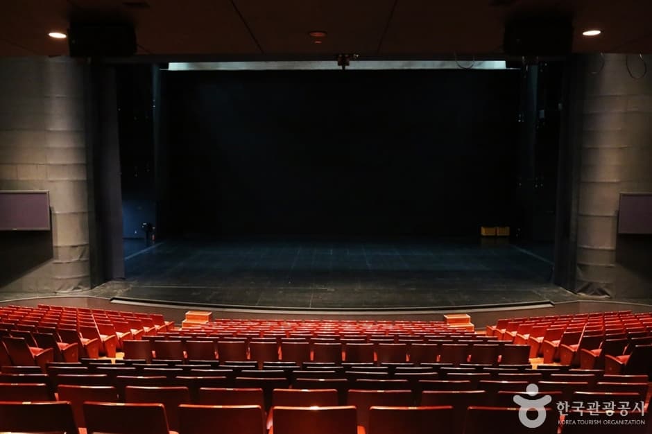 N01535_부산_해운대_소향씨어터신한카드홀 (6)