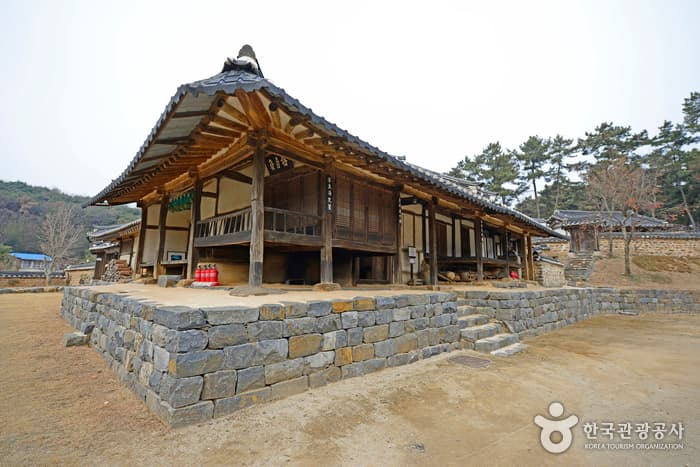 Baek il heon Head House (논산 백일헌 종택)