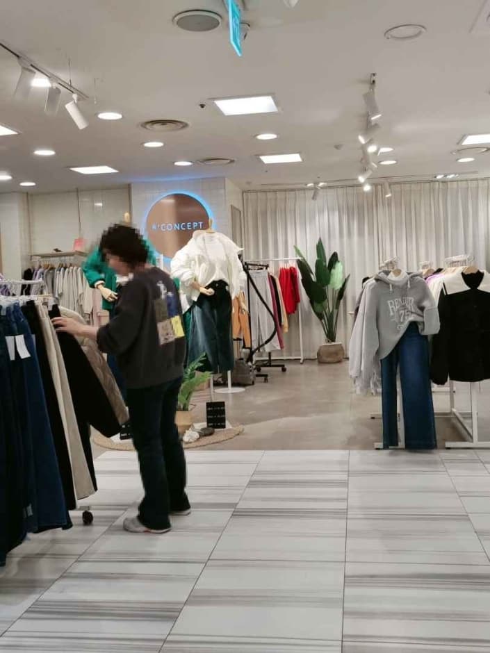 8'concept - Newcore Pyeongchon Branch [Tax Refund Shop] (에잇컨셉 뉴코아 평촌)