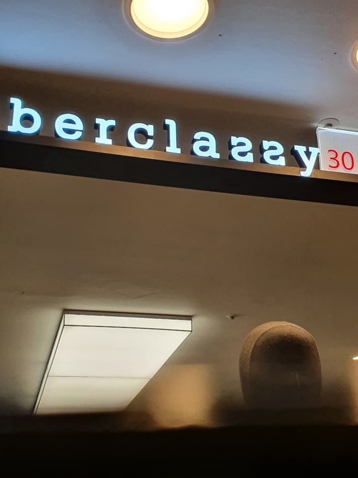 Liberclassy - Hyundai Gasan Branch [Tax Refund Shop] (리버클래시 현대가산)