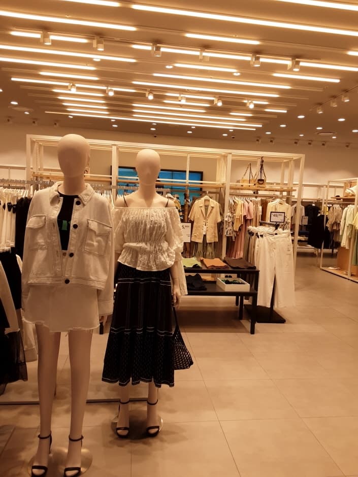 에잇세컨즈 롯데 동부산점_4