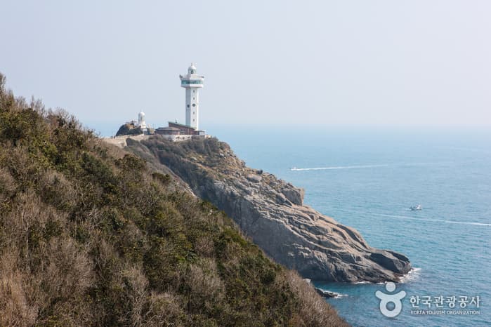 Geomundo Lighthouse (거문도 등대)