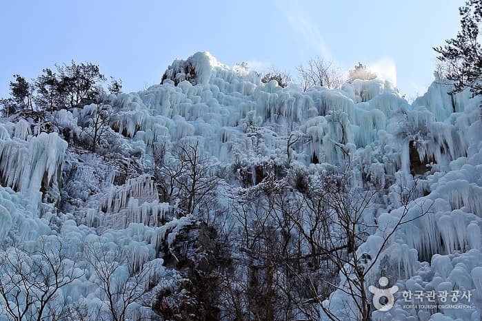 Cheongsong Eoreumgol Valley (Cheongsong National Geopark) (청송 얼음골 (청송 국가지질공원))