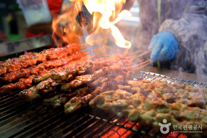 울산_중구_다이어트는 내일부터, 울산큰애기야시장 아찔한 먹방 삼매경!01